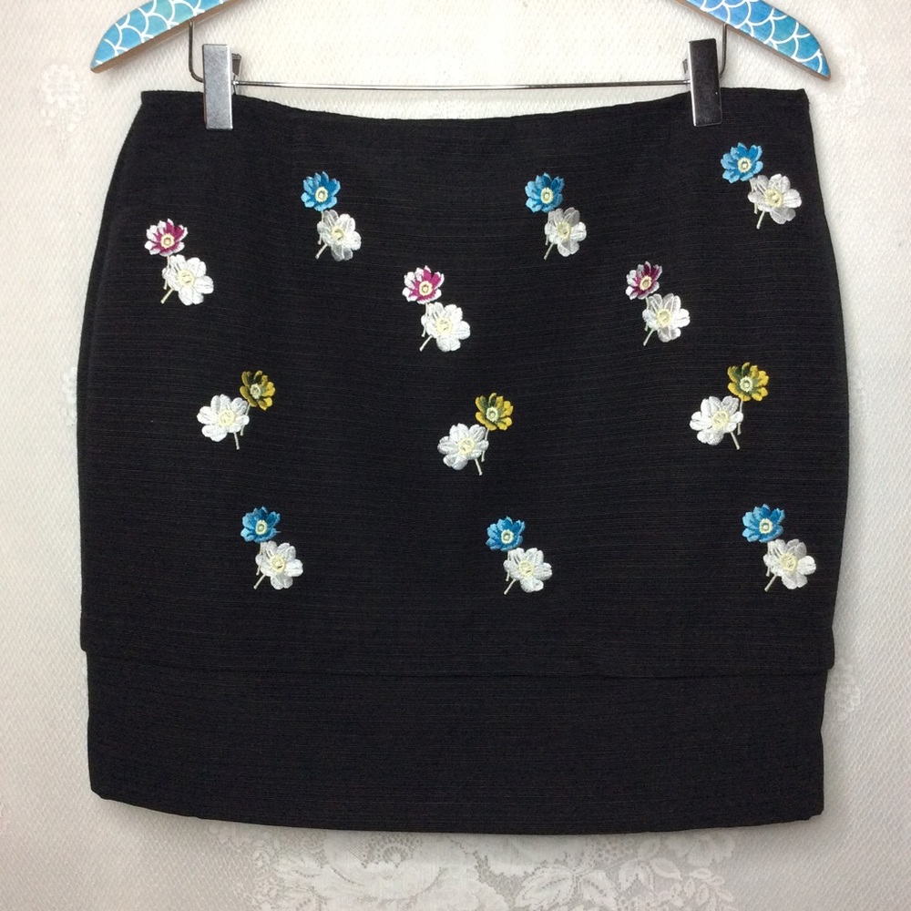 HD in Paris Floral Embroidered Black Mini Skirt P